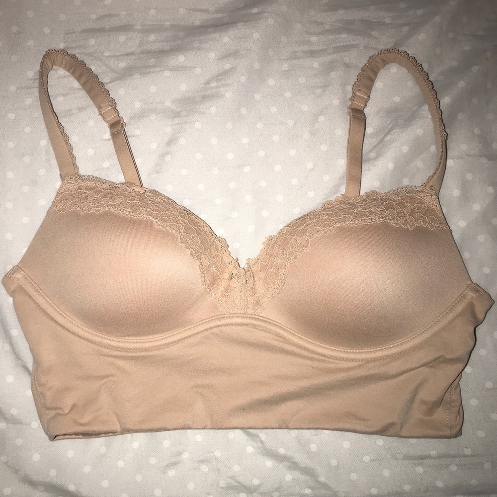 Bundle of 2- Victoria Secret no-wire padded bras